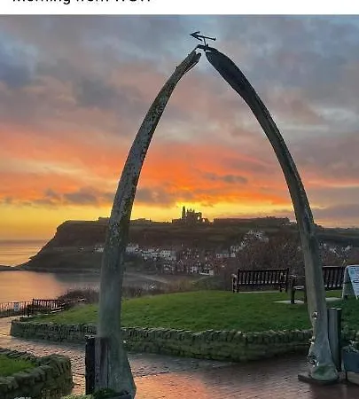 Pensión Central Close To Beach Pier Flowergate Whitby