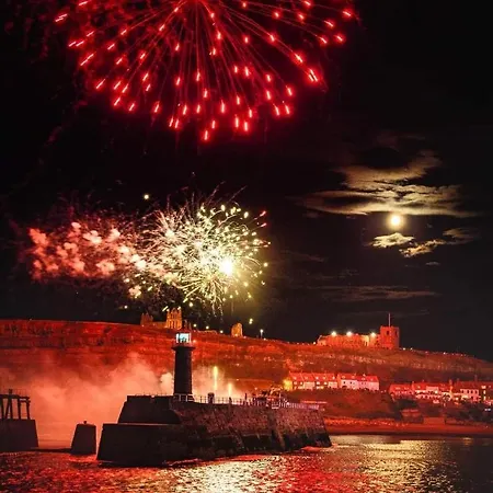 Close To Pier Flowergate