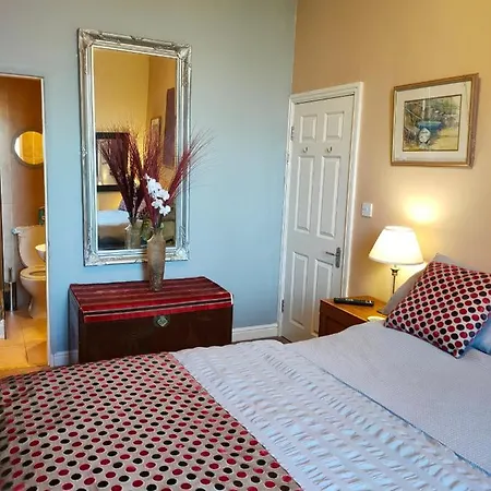 Close To Pier Flowergate Whitby