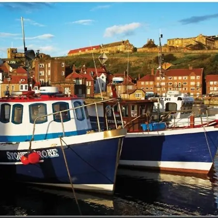 Close To Pier Flowergate Pensjonat