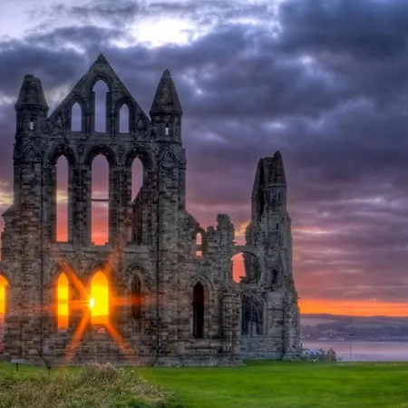 Close To Pier Flowergate Pensjonat Whitby