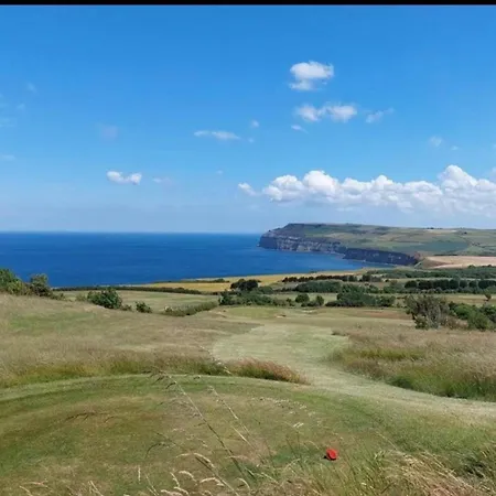 Close To Pier Flowergate Pensjonat *
